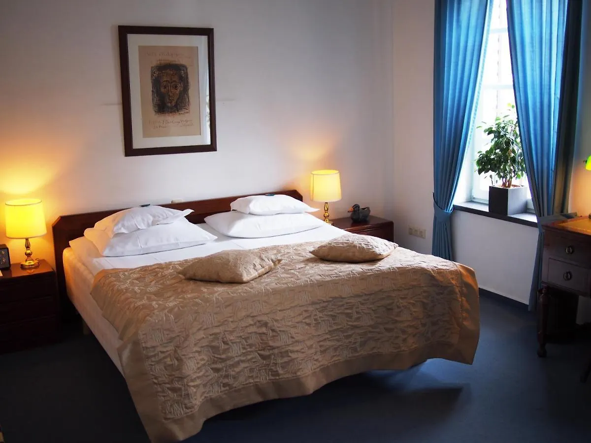 Falderhof Köln 3*,